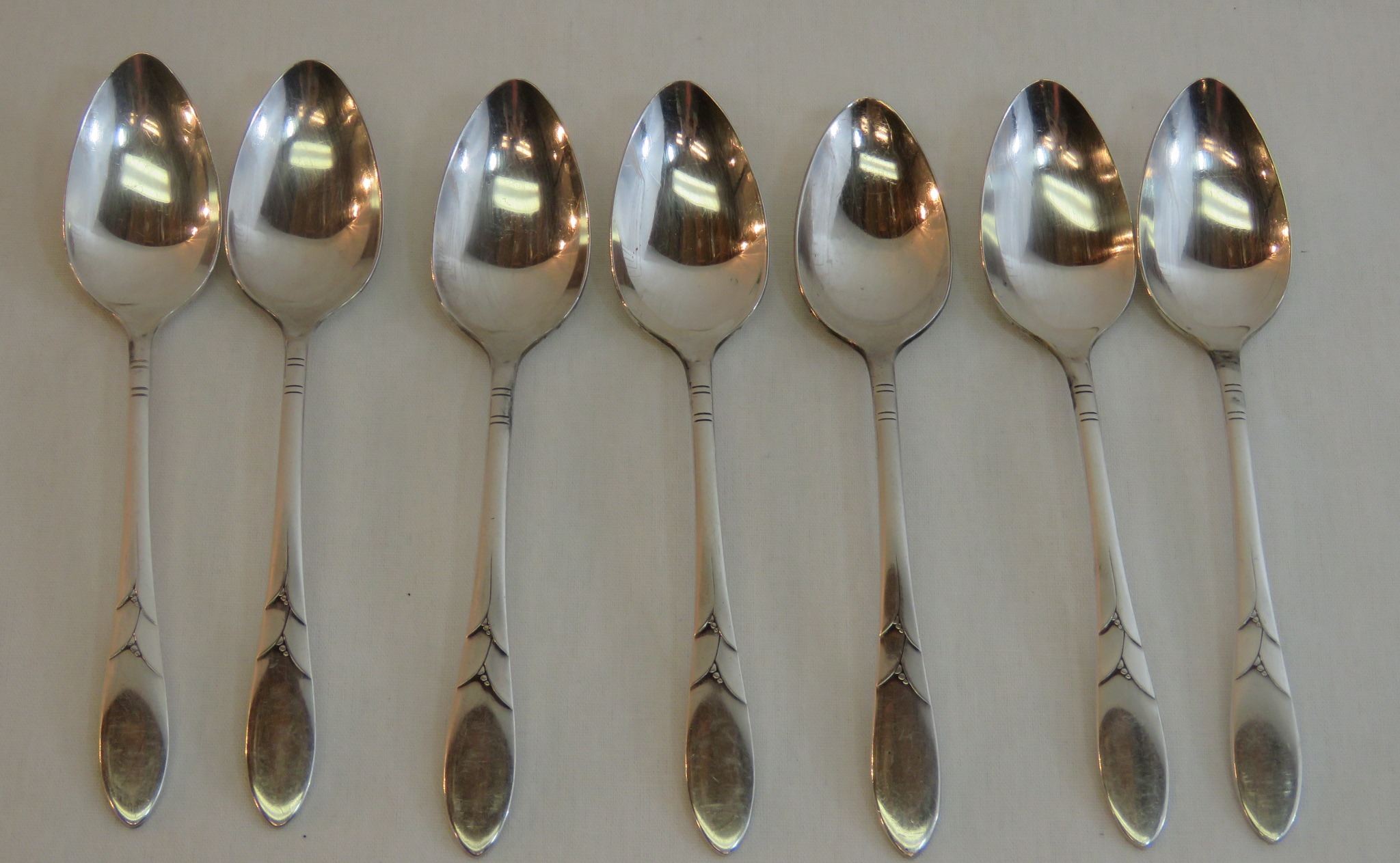 Vintage LADY HAMILTON COMMUNITY SILVERPLATE set of 7 COFFEE FIVE O'CLOCK SPOONS  (SIL-131)
